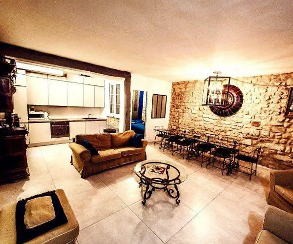 Maison Marais شقة *