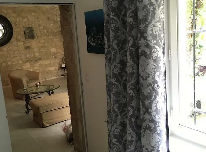 Maison Marais דירה *